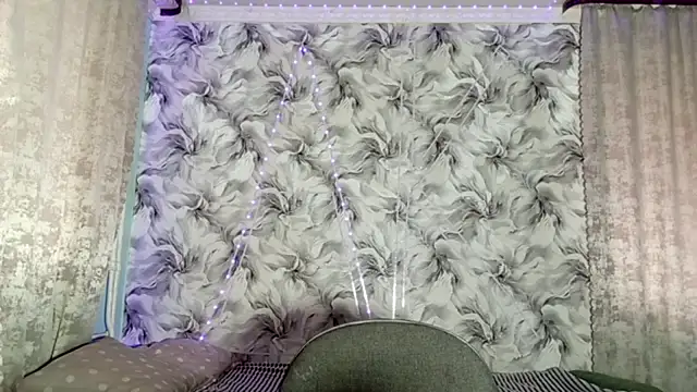 AnnettaBelsito online show from 04-12-26, 12:10