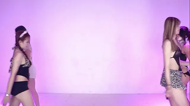 Velvet-girl online show from 04-02-26, 10:02