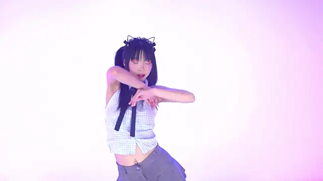 Believe-girl online show from 05-23-26, 12:09