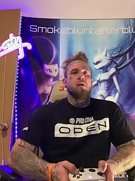 Smokebluntafterblunt online show from 04-06-26, 12:52