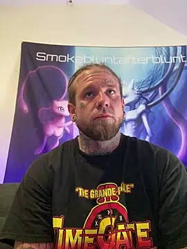 Smokebluntafterblunt online show from 04-25-26, 09:01