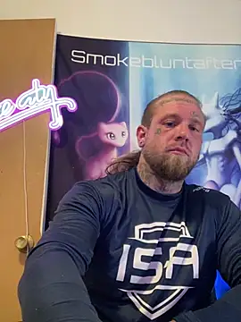 Snapshot of Smokebluntafterblunt chatting on 06-24-26, 08:35 Smokebluntafterblunt online show from 06-24-26, 08:35