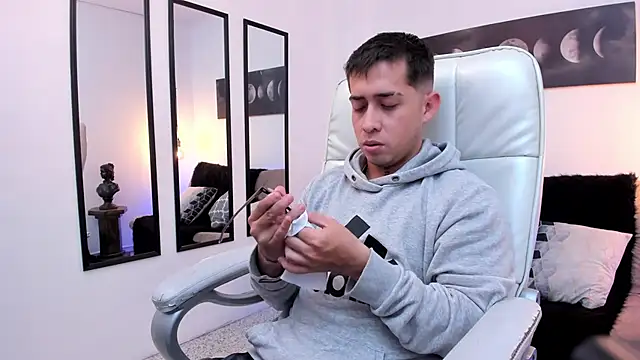 Tommas Jhonson online show from 03-04-26, 01:44