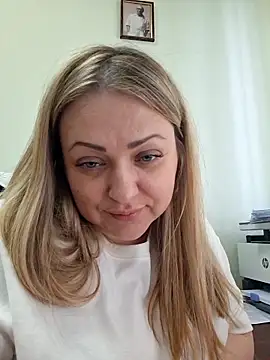 Luna-Secret online show from 02-20-26, 02:17