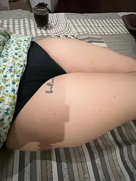 unicornbabe23 online show from 06-19-26, 08:01