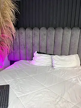 Snapshot of Nanda_vixen_ chatting on 03-10-26, 08:47 Nanda vixen online show from 03-10-26, 08:47