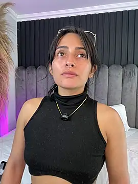 Snapshot of Nanda_vixen_ chatting on 03-24-26, 11:21 Nanda vixen online show from 03-24-26, 11:21