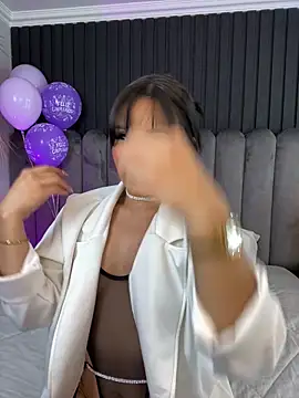 Snapshot of Nanda_vixen_ chatting on 03-27-26, 12:27 Nanda vixen online show from 03-27-26, 12:27