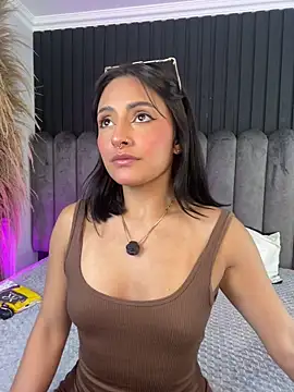 Snapshot of Nanda_vixen_ chatting on 04-08-26, 11:37 Nanda vixen online show from 04-08-26, 11:37