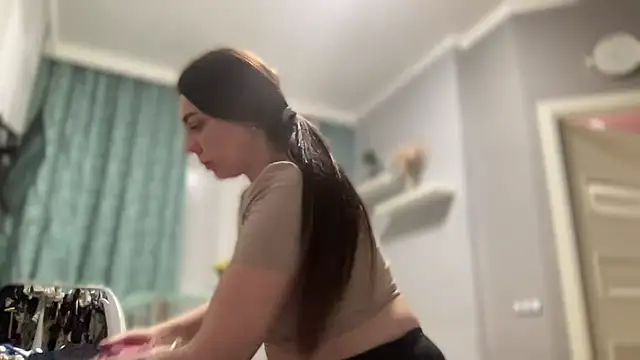 Snapshot of Darsy_Rox chatting on 03-13-26, 06:25 Darsy Rox online show from 03-13-26, 06:25