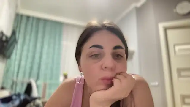 Snapshot of Darsy_Rox chatting on 03-20-26, 05:51 Darsy Rox online show from 03-20-26, 05:51