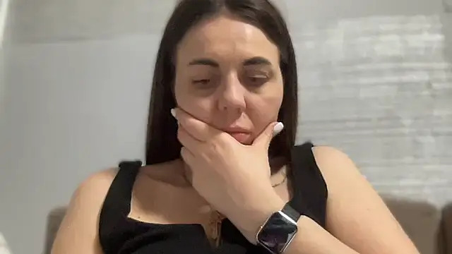 Snapshot of Darsy_Rox chatting on 03-26-26, 07:19 Darsy Rox online show from 03-26-26, 07:19