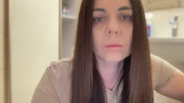 Snapshot of Darsy_Rox chatting on 03-29-26, 10:37 Darsy Rox online show from 03-29-26, 10:37