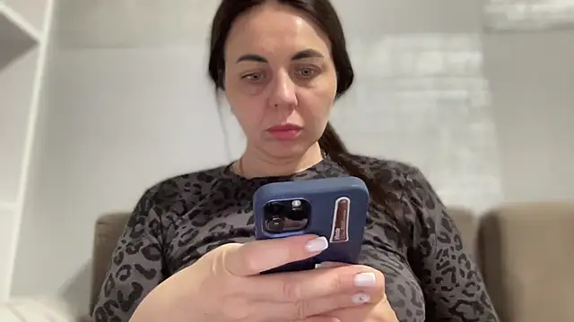 Snapshot of Darsy_Rox chatting on 04-02-26, 04:37 Darsy Rox online show from 04-02-26, 04:37