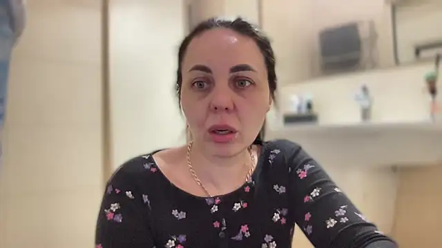 Snapshot of Darsy_Rox chatting on 04-12-26, 09:58 Darsy Rox online show from 04-12-26, 09:58