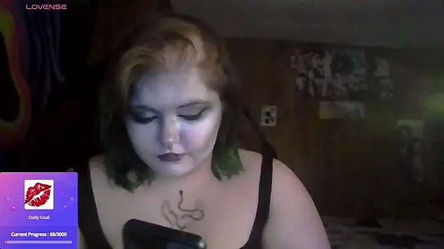 Snapshot of thatskarma chatting on 05-05-26, 04:31 thatskarma online show from 05-05-26, 04:31