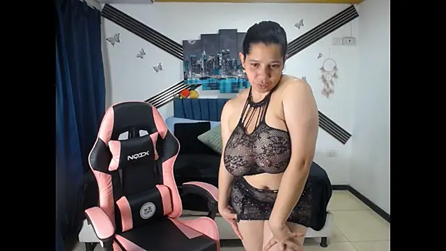 Snapshot of Zalomme chatting on 07-13-26, 01:47 Zalomme online show from 07-13-26, 01:47