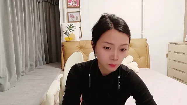 Snapshot of xiaojie_jie chatting on 05-08-26, 02:11 xiaojie jie online show from 05-08-26, 02:11