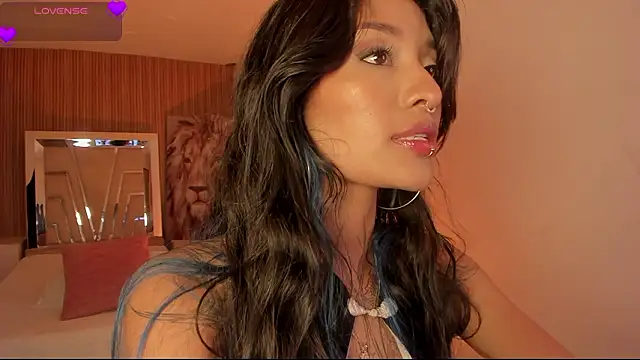 Snapshot of NicoleMonet1 chatting on 03-10-26, 09:20 NicoleMonet1 online show from 03-10-26, 09:20