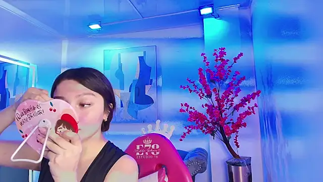 Chloe dolly online show from 04-21-26, 11:16