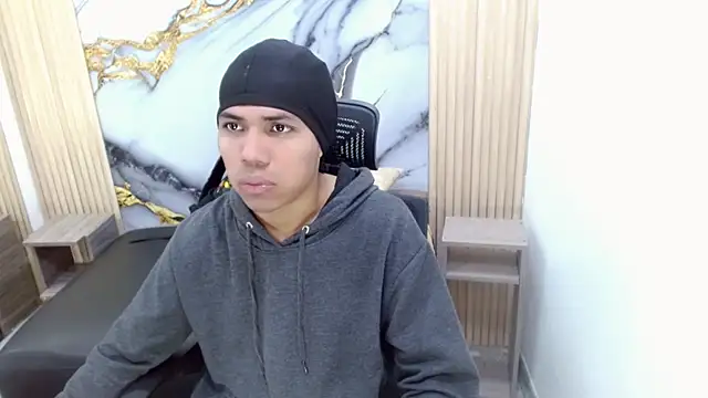 DaviidBuckx  online show from 05-31-26, 02:09