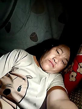 Snapshot of Lucky_baby7 chatting on 04-15-26, 10:21 Lucky baby7 online show from 04-15-26, 10:21