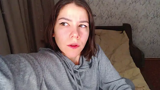 AdelMauds online show from 02-17-26, 06:14