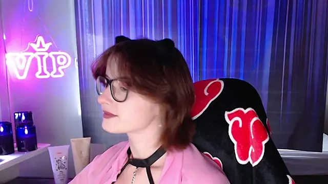 LunaXcherry online show from 07-27-26, 04:36