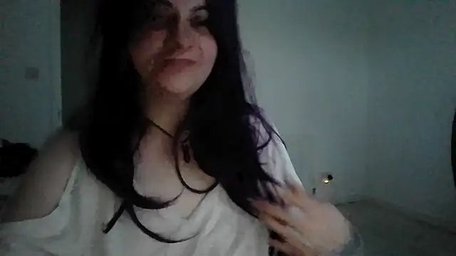 Snapshot of BBWMomma chatting on 04-15-26, 07:21 BBWMomma online show from 04-15-26, 07:21