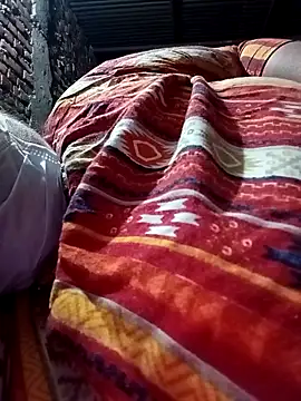 Snapshot of Simran_008 chatting on 03-24-26, 10:04 Simran 008 online show from 03-24-26, 10:04