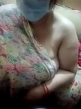 Snapshot of Simran_008 chatting on 03-30-26, 10:33 Simran 008 online show from 03-30-26, 10:33