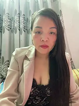 Snapshot of Strawberry-wet chatting on 02-25-26, 03:38 Strawberry-wet online show from 02-25-26, 03:38