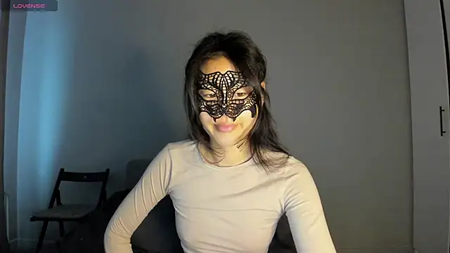 Snapshot of HelenBlazeTrt chatting on 06-13-26, 02:09 HelenBlazeTrt online show from 06-13-26, 02:09