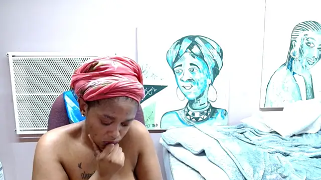 Snapshot of TyraHotxxx chatting on 03-31-26, 05:52 TyraHotxxx online show from 03-31-26, 05:52