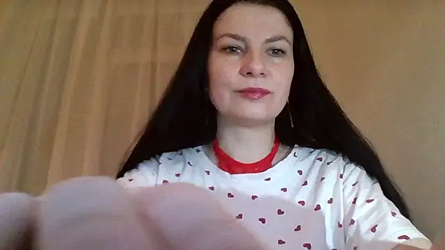 Snapshot of Clover_Shine chatting on 02-18-26, 08:16 Clover Shine online show from 02-18-26, 08:16