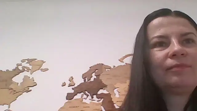 Clover Shine online show from 04-25-26, 05:10