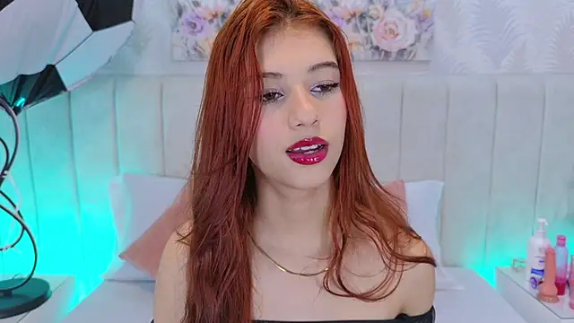Snapshot of SaraLugo chatting on 06-22-26, 07:55 SaraLugo online show from 06-22-26, 07:55