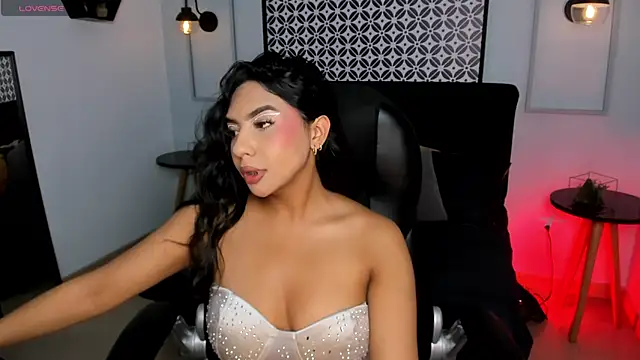 Lola 12  online show from 03-06-26, 12:56