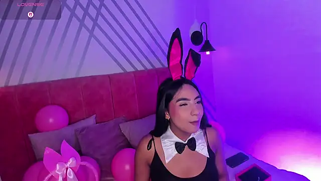 Lola 12  online show from 04-06-26, 03:13