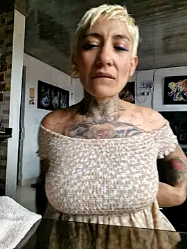 Everlyn sexx online show from 07-14-26, 08:58