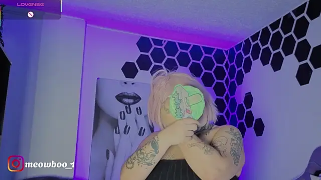 meowboo online show from 03-25-26, 09:32