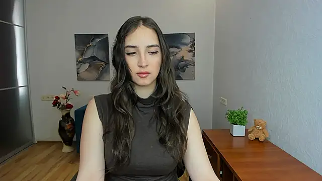 Effy Royse online show from 05-15-26, 05:36