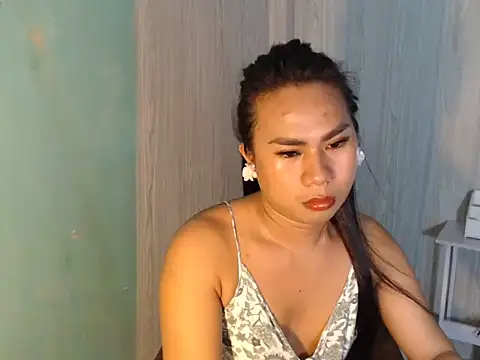 Snapshot of mauie69 chatting on 07-03-26, 12:06 mauie69 online show from 07-03-26, 12:06