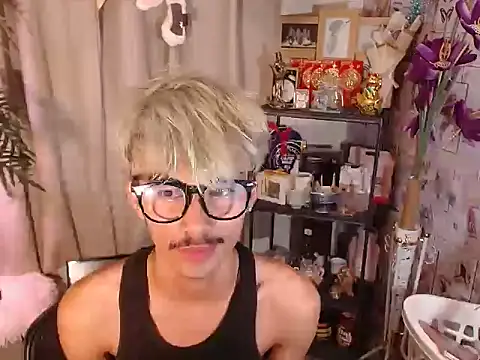 PlayWSlimm online show from 04-14-26, 01:44