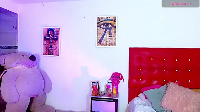 sexy girlts online show from 04-14-26, 11:11