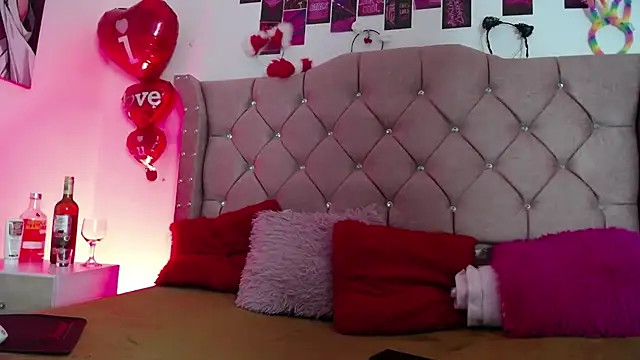 Snapshot of nat_evans8 chatting on 07-14-26, 03:55 nat evans8 online show from 07-14-26, 03:55