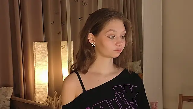 Snapshot of HolliBillig chatting on 03-09-26, 07:29 HolliBillig online show from 03-09-26, 07:29