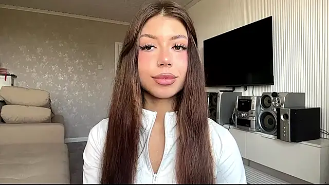 You Club Winx online show from 05-23-26, 07:13