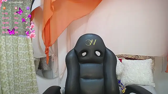 Snapshot of Sita_Nair chatting on 04-15-26, 12:01 Sita Nair online show from 04-15-26, 12:01