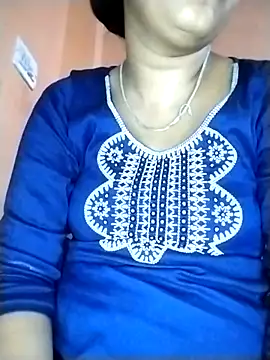 Nency Love143 online show from 04-25-26, 06:49